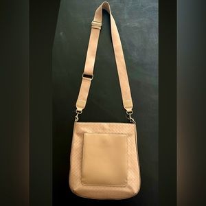 *EUC* Universal Thread Tan Crossbody Bag